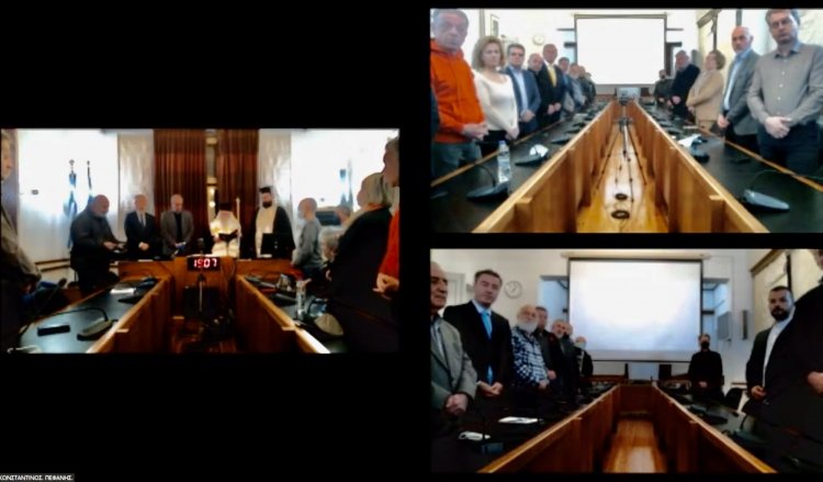 Πρώτη συνεδρίαση του Δημοτικού Συμβουλίου Καβάλας χθες για το 2023, που συνδυάστηκε με κοπή βασιλόπιτας