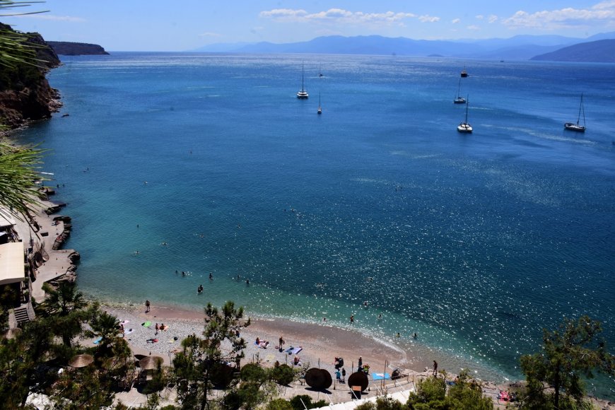Νησί με 80 παραλίες: Η «άγνωστη» ομορφιά της Ελλάδας