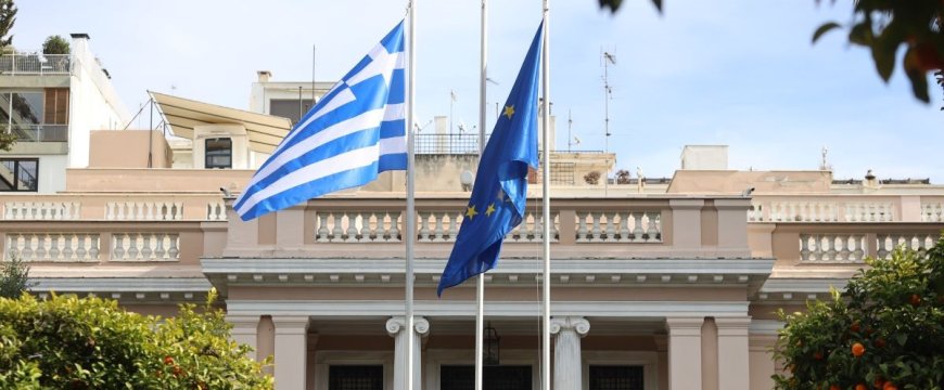 Ελληνική οικονομία προβλέψεις 2025: Ανάπτυξη 2% εφέτος και 2,5% από τη νέα χρονιά