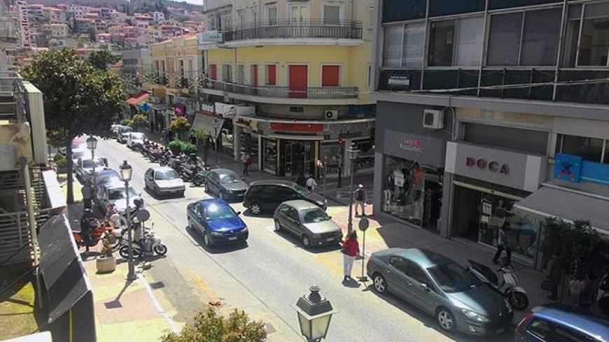 Κλειστή η αγορά της Καβάλας του Αγίου Πνεύματος